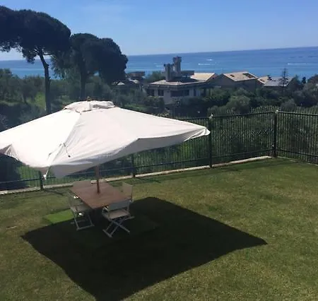 Casa Carlotta